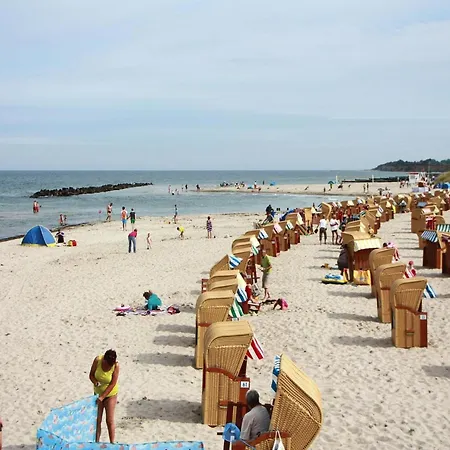 Appartementhaus Kathrin, Am Darss * Wieck